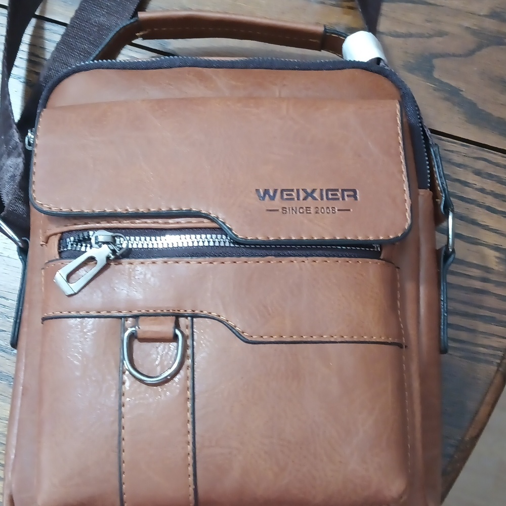 Leather tote
